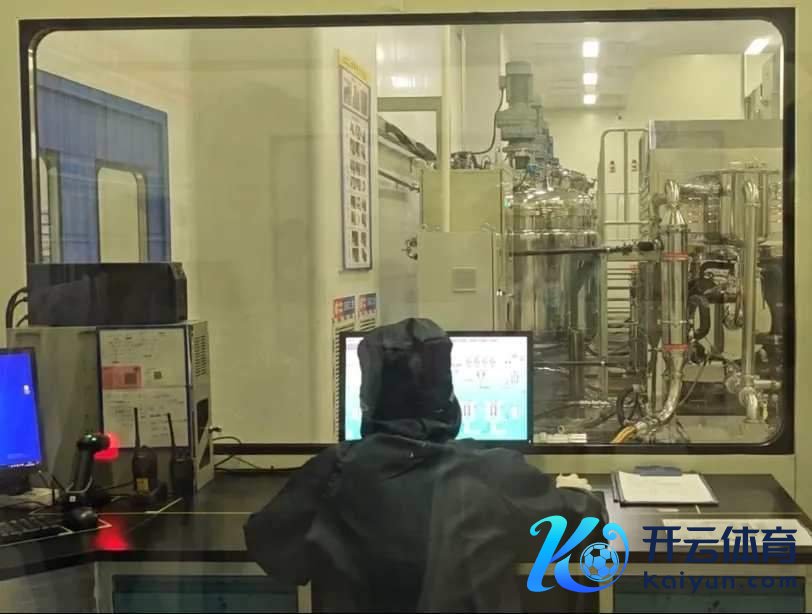 长虹杰创高倍率圆柱锂电板出产车间